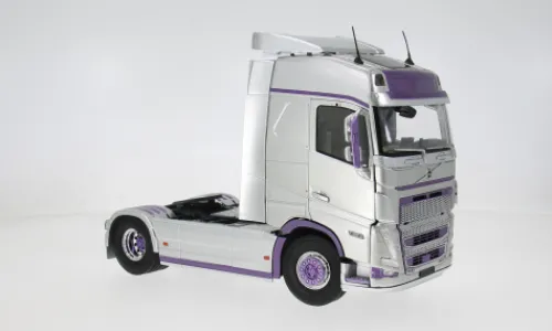 Solido Volvo FH Globetrotter XL, silber/violett, 1:24, Outlet