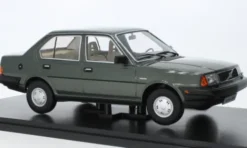 Triple 9 Collection Volvo 340, grün, 1987, 1:18, Online