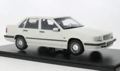 Triple 9 Collection Volvo 850, weiss, 1993, 1:18, New